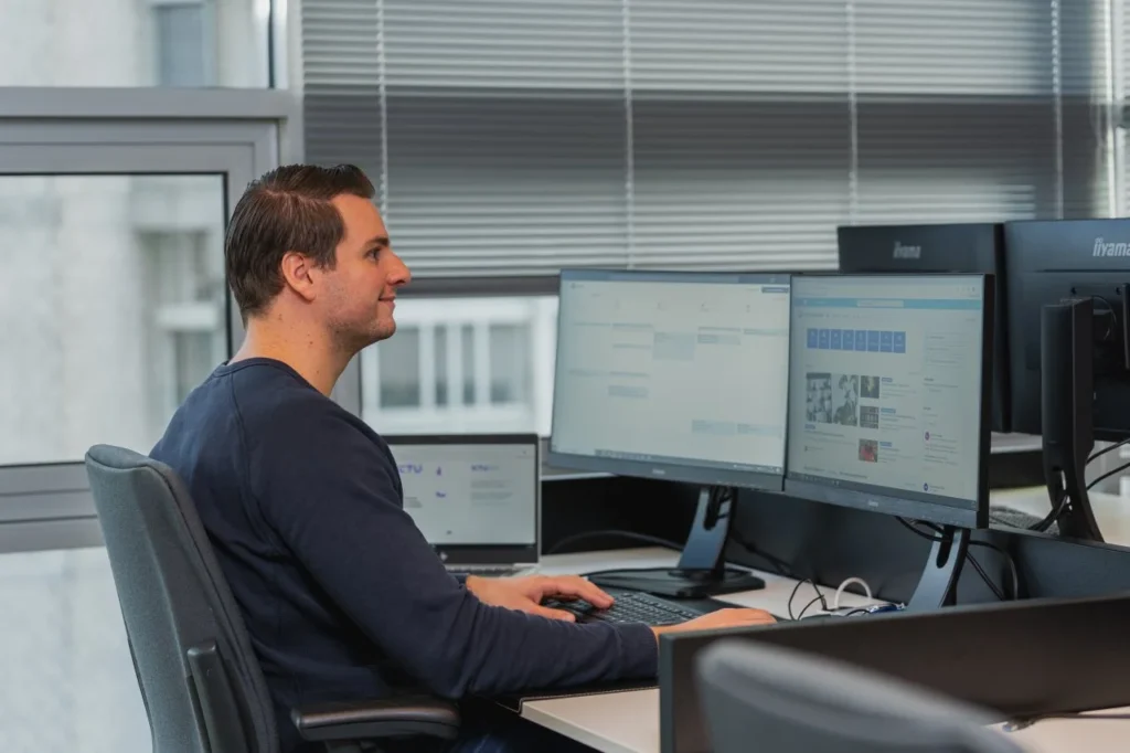 Nick werkende bij ictu